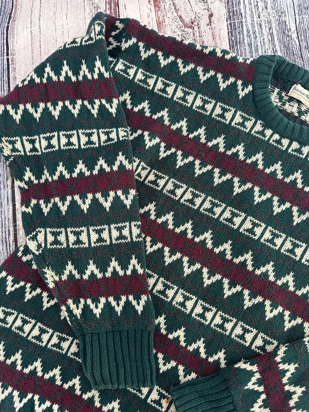 Vintage Boundary Waters Men's Dark Green Patterned 100% Cotton Crewneck Sweater